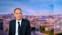 Le leader de Place publique Raphaël Glucksmann au 20H00 de TF1 à Boulogne-Billancourt, dans les Hauts-de-Seine, le 23 août 2026
