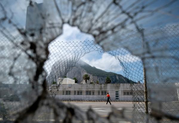 La frontière entre l'Espagne et le territoire britannique de Gibraltar, vue depuis La Línea de la Concepción, dans le sud de l'Espagne, le 29 juin 2026