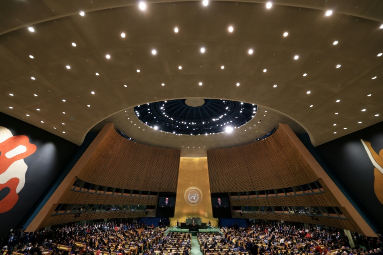 La salle de l'Assemblée générale des Nations unies pendant le discours du président du Brésil Lula, le 22 septembre 2026 à New York