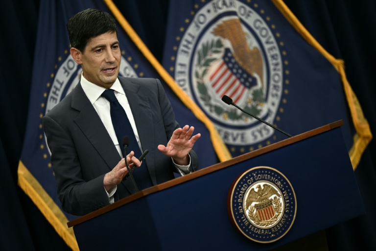 Le président de la Fed, Kevin Warsh, lors d'une conférence de presse à Washington, le 17 juin 2026
