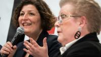 La maire sortante de Strasbourg et candidate à sa réélection, Jeanne Barseghian (g), et la candidate à la mairie de Strasbourg, Catherine Trautmann, lors d'un débat avant le 2e tour des municipales, le 18 mars 2026 à STrasbourg, dans le Bas-Rhiin 