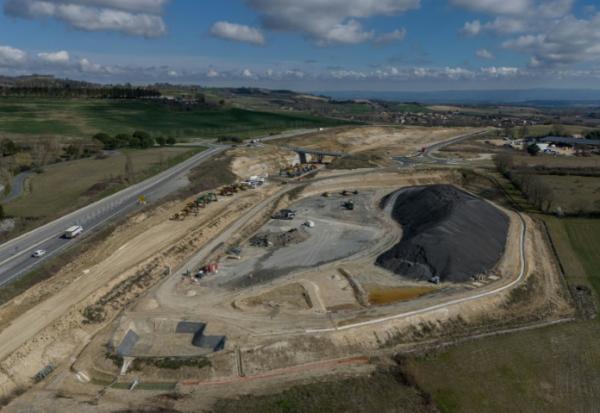 Le chantier de l'A69 entre Toulouse et Castres, près de Puylaurens, dans le Tarn, le 28 février 2025