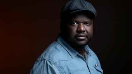 L'écrivain canado-haïtien Thélyson Orélien, à Paris le 8 septembre 2026