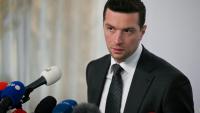 Le chef du Rassemblement national Jordan Bardella s'exprime lors d'une conférence de presse à Bruxelles le 11 juin 2026 