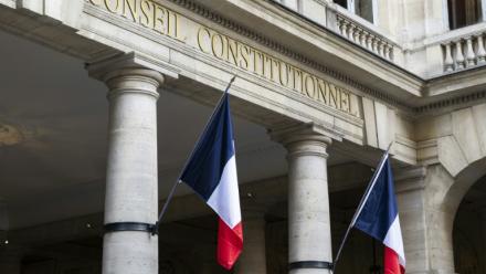 Le Conseil constitutionnel a validé vendredi l'ensemble de la loi créant un droit à l'aide à mourir, qui légalise sous conditions une forme d'assistance au suicide voire d'euthanasie