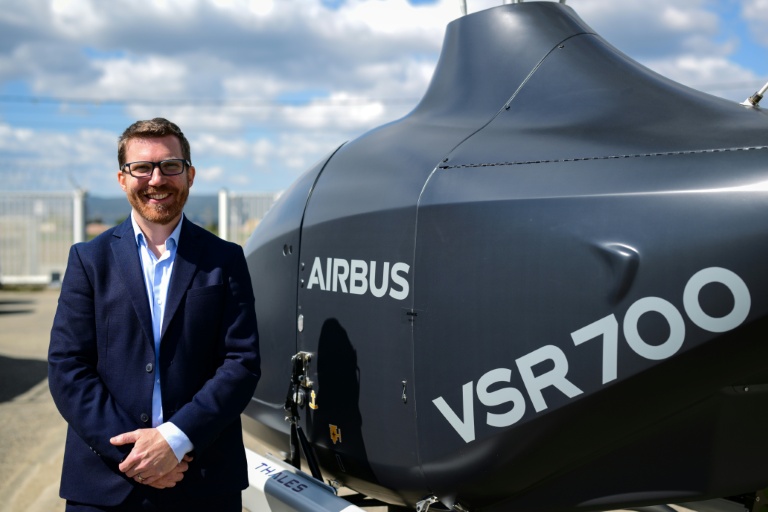 Victor Gerin-Roze, directeur programmes drones d'Airbus Helicopters, à l'usine Survey Copter, à Pierrelatte, le 31 mars 2026 dans la Drôme  