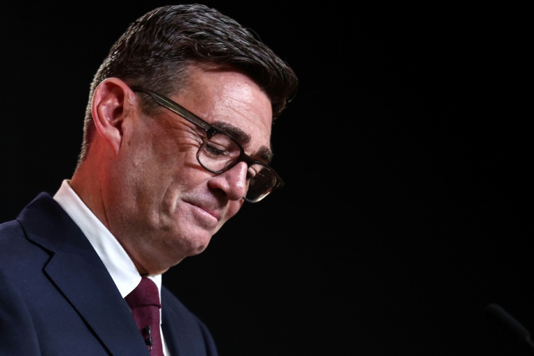 Andy Burnham, confirmé comme nouveau chef du Labour et prochain Premier ministre, quitte la 