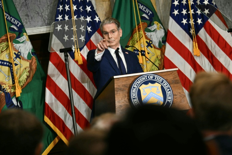 Le ministre américain des Finances Scott Bessent lors d'une conférence de presse le 24 août 2026 à Washington