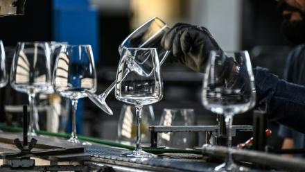 Arc France, grand fabricant historique de produits en verre pour les arts de la table, annonce avoir demandé son placement en redressement judiciaire 