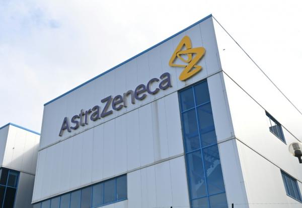 Le géant pharmaceutique britannique AstraZeneca, qui continue d'investir massivement aux Etats-Unis tout en baissant le prix de certains médicaments outre-Atlantique sous la pression de Donald Trump