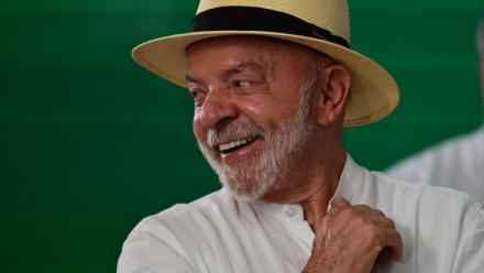 Le président brésilien Lula visite un hopital de Rio de Janeiro, le 28 juillet 2026
