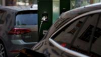 Une borne de recharge de la société danoise Clever, à Copenhague, le 15 juillet 2025