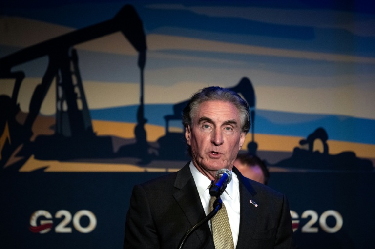 Le ministre de l'Intérieur de l'administration Trump, Doug Burgum, au G20 Energie à Houston, au Texas le 15 septembre 2026, aux Etats-Unis
