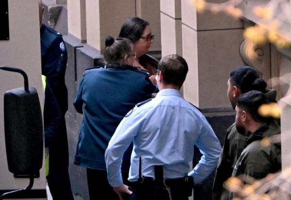 Erin Patterson arrive à la Cour suprême de Victoria à Melbourne pour connaître sa peine, le 8 septembre 2025
