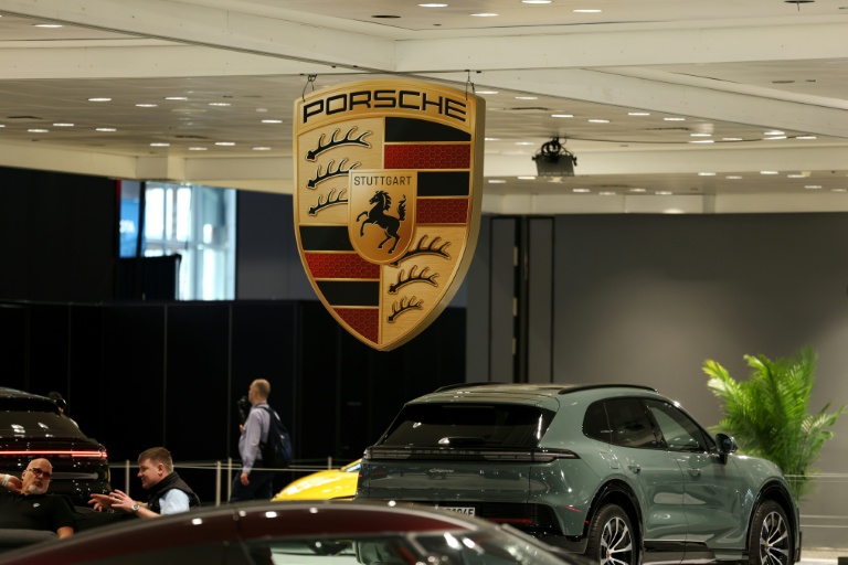 Le logo de Porsche au salon de l'auto de New York, aux Etats-Unis, le 11 avril 2026