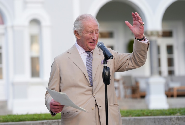 Le roi Charles III prononce un discours pendant une réception à Hamilton, dans les Bermudes, le 1er mai 2026