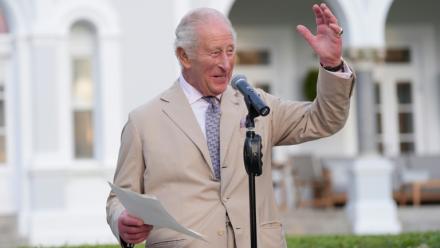 Le roi Charles III prononce un discours pendant une réception à Hamilton, dans les Bermudes, le 1er mai 2026