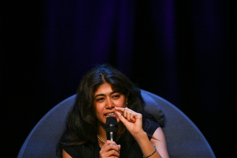 L'eurodéputée LFI Rima Hassan lors des universités d'été du parti, le 22 août 2026 à Châteauneuf-sur-Isère, dans la Drôme 