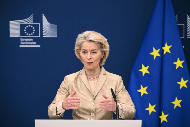 La présidente de la Commission européenne, Ursula von der Leyen, présente le plan 