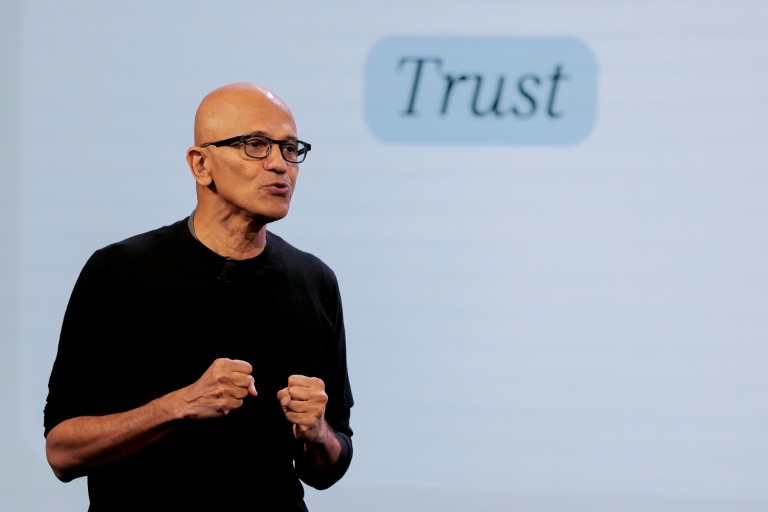 Le PDG de Microsoft, Satya Nadella, lors d'un événement Windows, le 7 octobre 2026 à San Francisco, en Californie