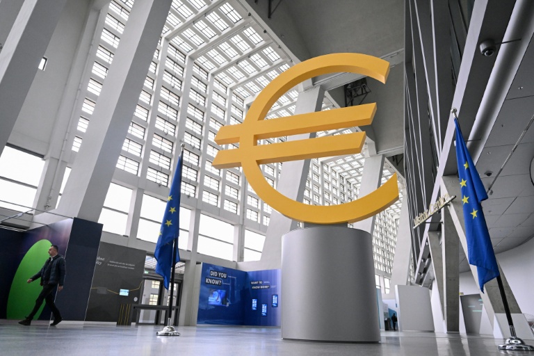 La crise politique française, avec un nouveau Premier ministre mais sans gouvernement ni budget, devrait s'inviter jeudi à la réunion de la Banque centrale européenne (BCE)
