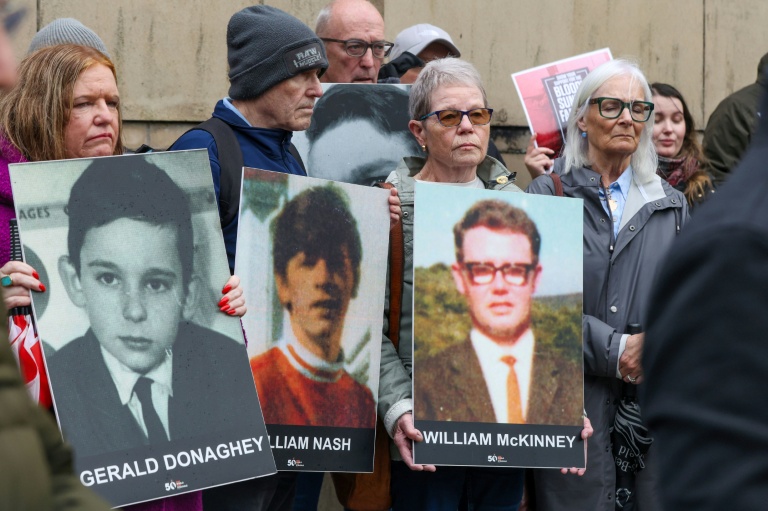 Des proches des victimes du