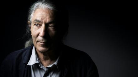 L'écrivain franco-algérien Boualem Sansal pose à Paris le 4 septembre 2015