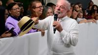 Le président brésilien Luiz Inácio Lula da Silva fait un discours lors d'une visite à l'hôpital fédéral d'Andaraí, à Rio de Janeiro (Brésil), le 28 juillet 2026