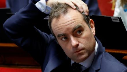 Le Premier ministre Sébastien Lecornu pendant l'examen du budget de la Sécurité sociale à l'Assemblée nationale, le 5 décembre 2025