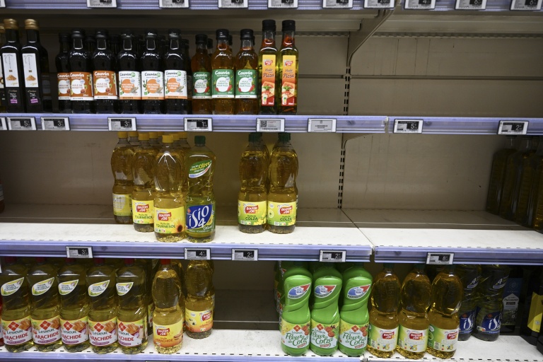 L'hexane est massivement utilisé par l'industrie agroalimentaire pour extraire des huiles végétales