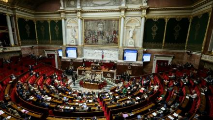 Les députés ont commencé à examiner la partie recettes du projet de budget de l'État le 24 octobre 2025 à l'Assemblée nationale