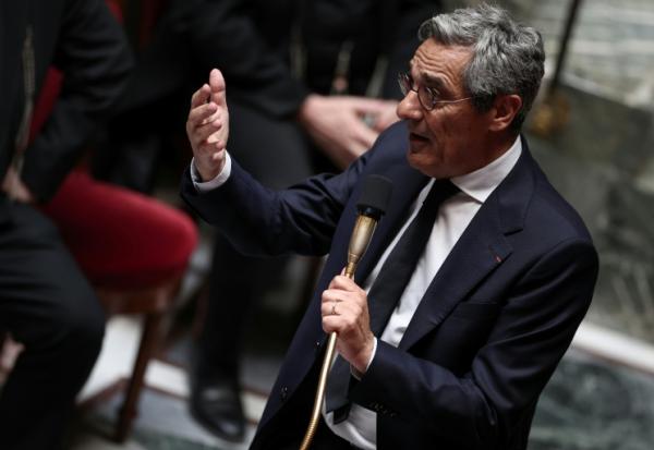 Le ministre du Commerce Serge Papin, à l'Assemblée nationale à Paris le 17 juin 2026.