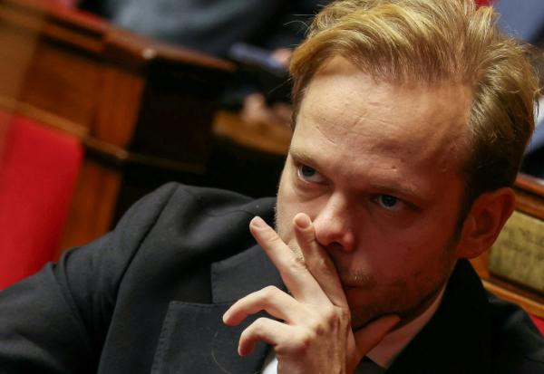 Le député ciottiste Charles Alloncle, rapporteur de la commission d'enquête sur l'audiovisuel public, le 17 décembre 2025 à l'Assemblée nationale à Paris