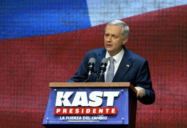 Le candidat à la présidence chilienne, José Antonio Kast, à Santiago, le 14 décembre 2025, à l'occasion du second tour de l'élection présidentielle