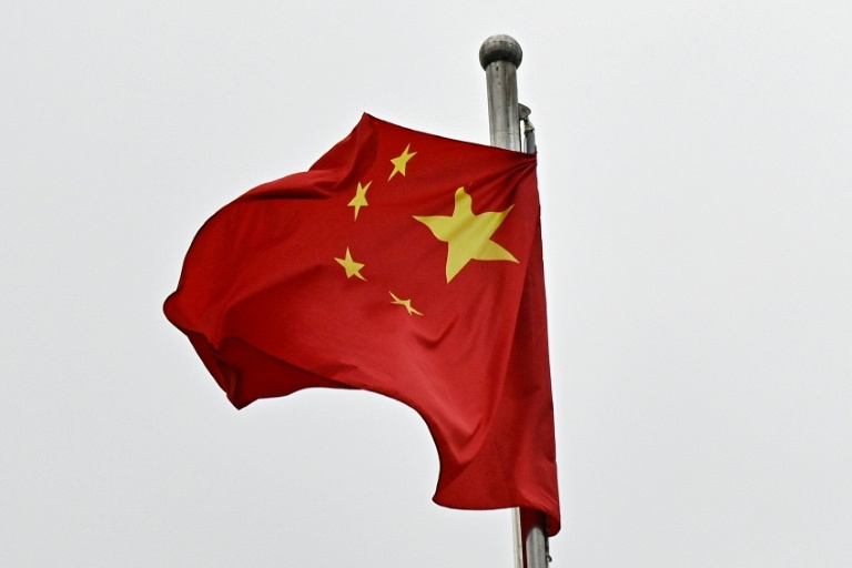 Un drapeau chinois flotte à Pékin, le 4 mars 2026