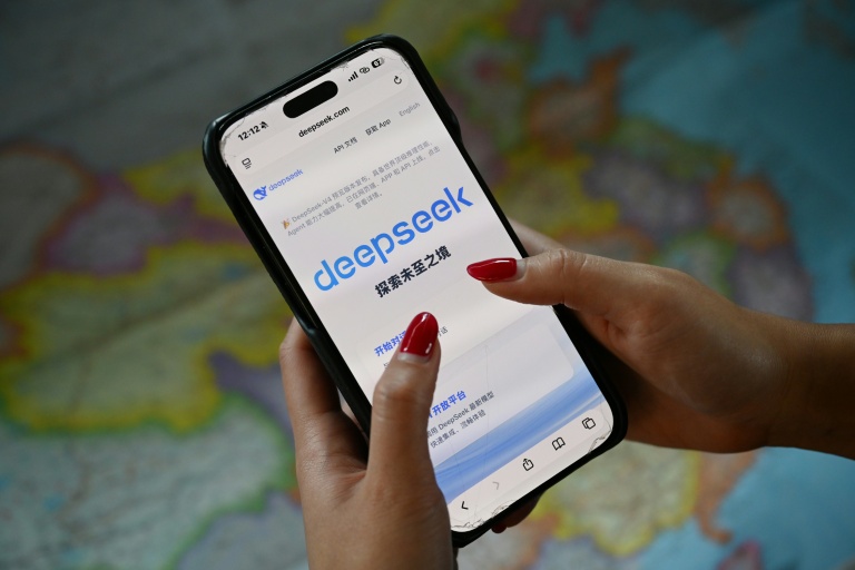 Le département de la Sécurité intérieure des États-Unis a ordonné lundi aux agences gouvernementales de cesser d’utiliser les outils d’intelligence artificielle de DeepSeek