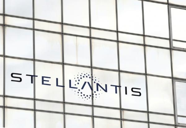 Stellantis a annoncé jeudi une perte nette de 22,3 milliards d'euros