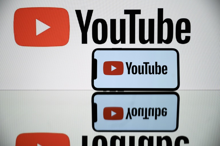 YouTube a présenté mardi de nouveaux outils de création de contenu sur sa plateforme grâce à l'intelligence artificielle (IA), notamment la génération ou l'édition de vidéos