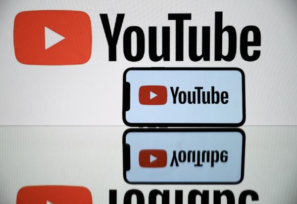 YouTube a présenté mardi de nouveaux outils de création de contenu sur sa plateforme grâce à l'intelligence artificielle (IA), notamment la génération ou l'édition de vidéos