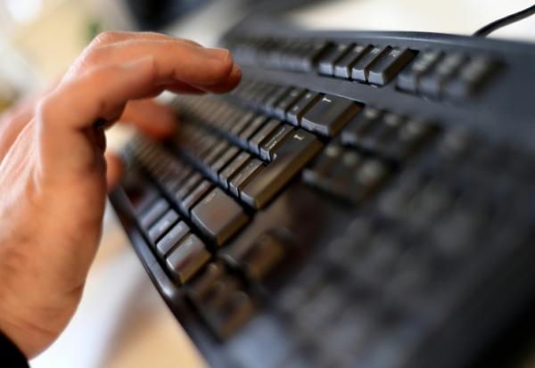 Le parquet de Paris a annoncé jeudi une vaste "action coordonnée" internationale contre une infrastructure cybercriminelle reposant sur l'infection par un logiciel malveillant d'un million de modems appartenant à des particuliers ou des organisations