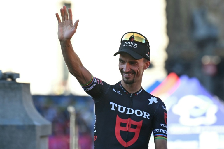Julian Alaphilippe lors de la présentation des équipes à la veille du départ de la 112e édition du Tour de France à Lille, le 3 juillet 2025 