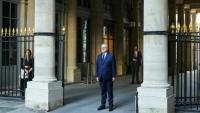 Le président du Conseil constitutionnel Richard Ferrand devant l'entrée du Conseil à Paris, le 9 octobre 2025