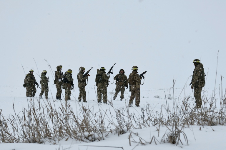 Recrues ukrainiennes à l'entraînement, le 29 décembre 2025 (photo des forces armées ukrainiennes)