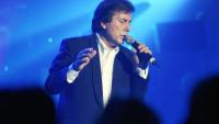 Frank Michael sur scène à Bourg-en-Bresse dans l'Ain le 3 décembre 2006