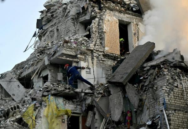 Un immeuble résidentiel détruit à Kiev, le 2 juillet 2026