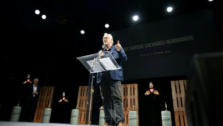 L'auteur américain Jon Lee Anderson, président du jury de la 32e édition du Prix Bayeux, à Bayeux (Calvados), le 11 octobre 2025