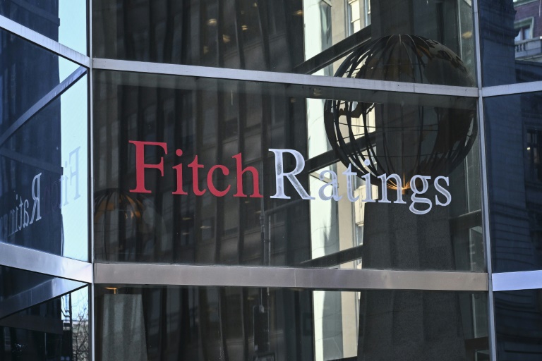 La note souveraine de la France menacée de passer en catégorie inférieure par Fitch qui ouvre le bal des revues d'automne des agences de notation