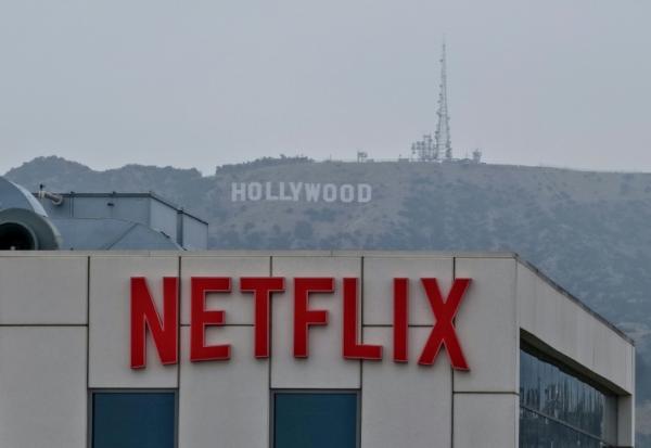Le pionnier du streaming Netflix a publié mardi des ventes conformes aux attentes, mais revu à la baisse ses ambitions publicitaires, sur lesquelles il compte pourtant pour se relancer