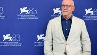 Le réalisateur Alex Gibney lors de la présentation de "Musk", hors compétition, lors de la 83e Mostra de Venise, le 8 septembre 2026