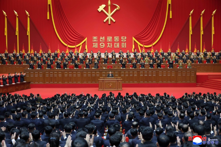 Photo du 20 février 2026 diffusée par l'agence officielle nord-coréenne KCNA, montrant le congrès du parti au pouvoir à Pyongyang